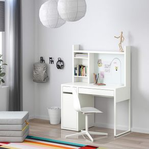 desk and upper hutch