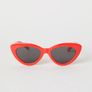 Retro Cat Eye Sunglasses  Red Frame Image 3