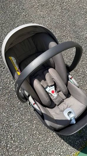 Cybex Cloud T i-Size Car Seat + ISOFIX Base (Excellent Condition)