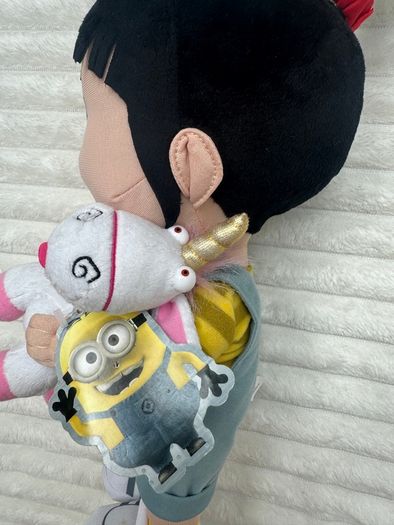 Despicable Me approx. 15 Plush Agnes Holding Fluffy Unicorn Universal Studios new Bit Dirty Please see pictures