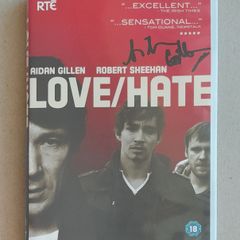 LOVE/HATE TV show autographs John Boy and Elmo