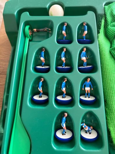 subbuteo set 60140 football game