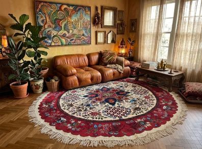 Stunningly Extra Large 2.7m/ 9ft Oriental Rug