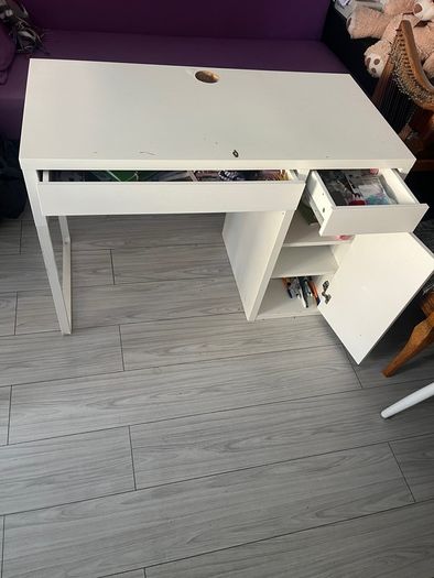 desk