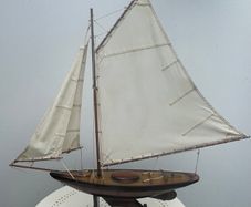 Old Model Pond Boat