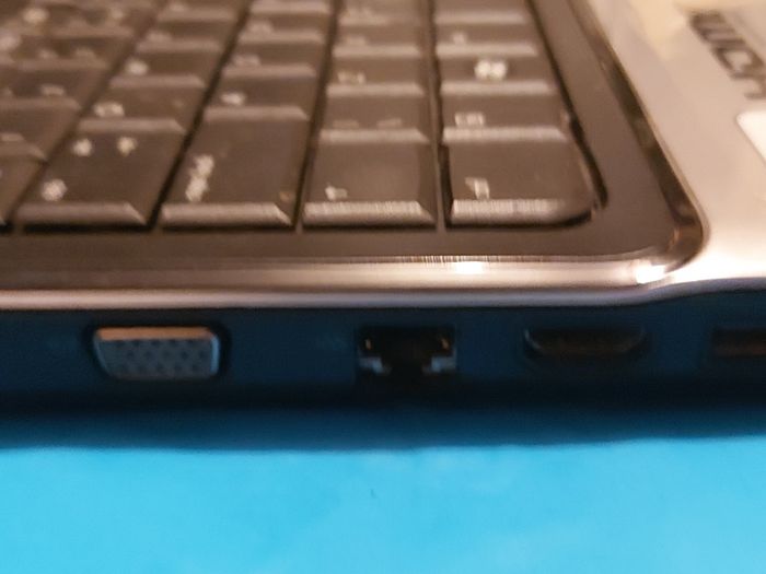 Compaq Presario CQ60-218EA 15.6 Laptop, AMD Semprom SI-42 2.1GHz, Windows Vista, 2GB Ram, 500GB HDD in Excellent condition, a True Blast from the Past