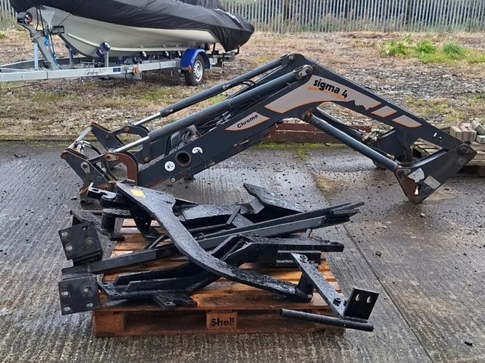 Sigma 4 Chrome front loader with mounting brackets