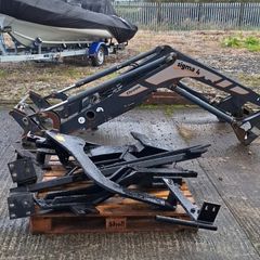 Sigma 4 Chrome front loader with mounting brackets