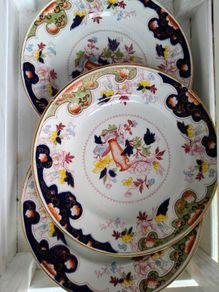 8 x Vintage Madras Dinner Plates