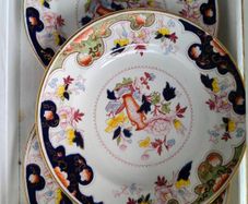 8 x Vintage Madras Dinner Plates