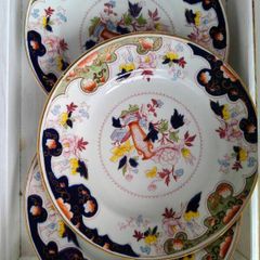 8 x Vintage Madras Dinner Plates