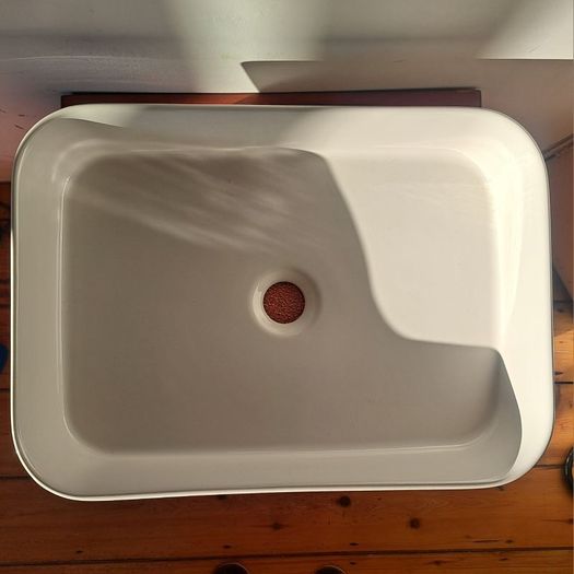 Sonas Avanti rectangular basin