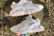 Nike Air Huarache OG All White Cream