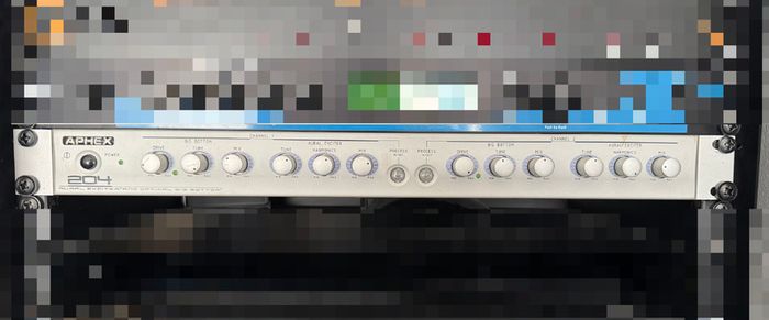 Aphex 204