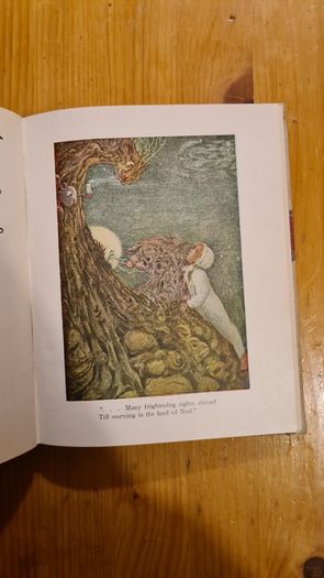 Children's Books. 1x Old Mother Hubbard. 2 X The Gingerbread Man. 3x The Childs Garden Of Verse. By Robert Louis Stevenson Illustrated.