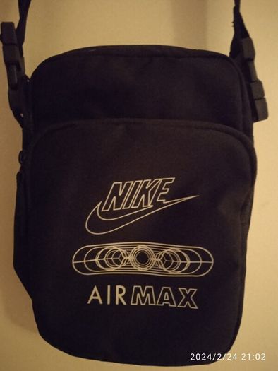 Nike cross body bag