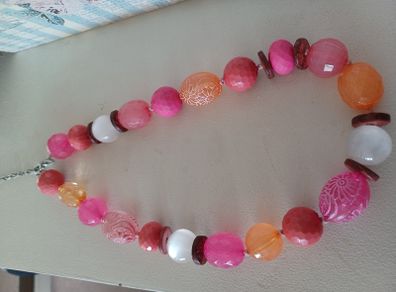 Piece of fashion jewellery