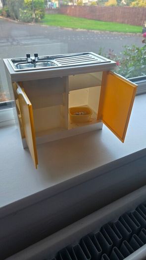 vintage Cindy doll kitchen