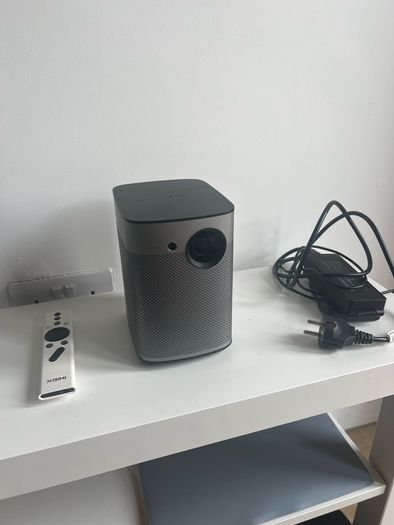 Xgimi halo projector