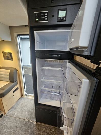 T68 Sunlight Automatic Campervan 2024 - 2,050KM
