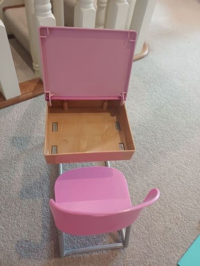 Our generation student desk set