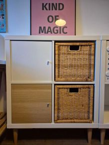 shelving unit