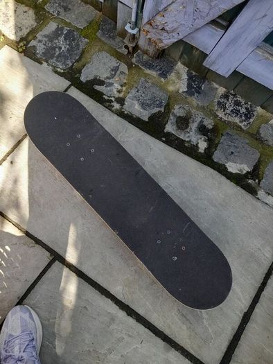 skateboard