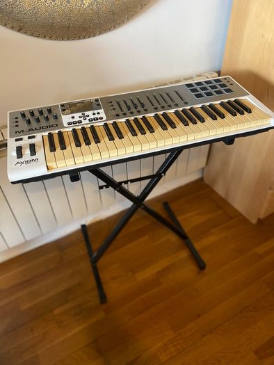 M-Audio Controller + Warwick Gig Bag + X Stand