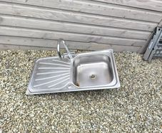 Stainless steel sink