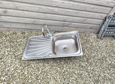 Stainless steel sink