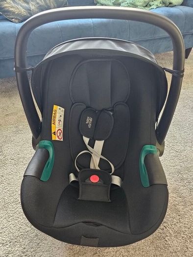 Britax romer i-size car seat with isofix
