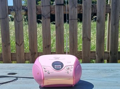 CD Player With Radio