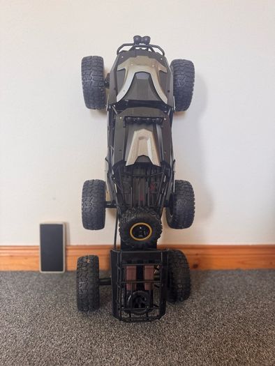 1:6 RC car