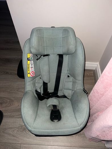 Avionaut Sky extended rear facing car seat