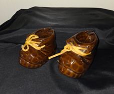 Pair of Vintage Ceramic Shoe Ashtrays