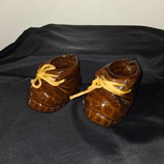 Pair of Vintage Ceramic Shoe Ashtrays