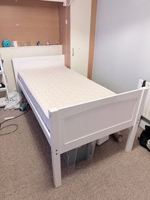 2x single beds