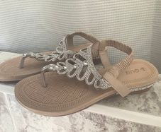 Quiz Sandals