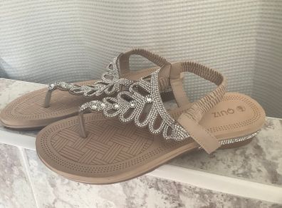 Quiz Sandals