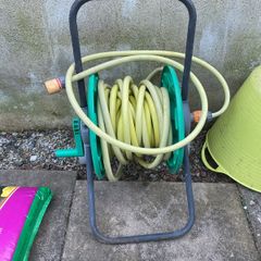 Garden hose reel