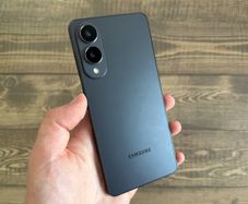 Samsung Galaxy S25 Edge + New galaxy bud ls FE