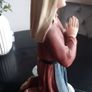 18 inch kneeling statue Image 2