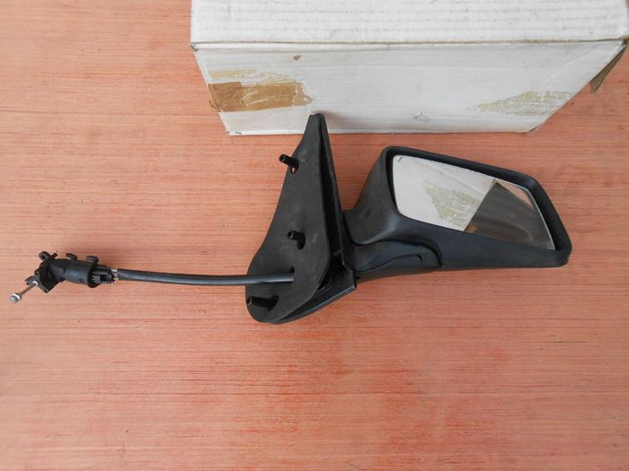 VW Golf Vento R/H Door Mirror.