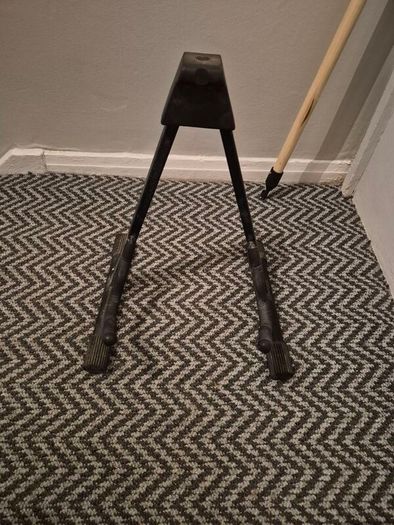 Guitar Stand