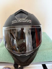 Duchinni helmet