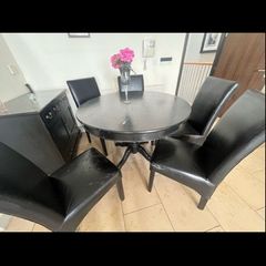 FREE/URGENT SELL OFF/ Vintage solid wooden dining table with 5 leather chairs