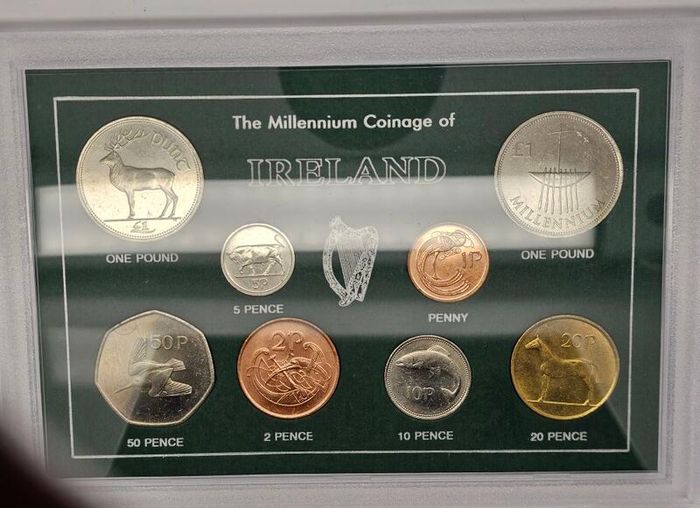 Ireland 2000 Millennium Uncirculated Coin Set in Plastic Presentation Holder