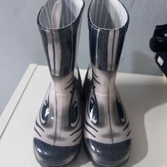 Demar wellies size 22-23 toddler
