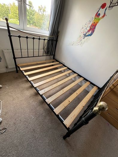 Double bed (frame only)
