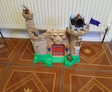 1998 Vintage Fisher Price Great Adventures Lion Magic Castle 77198
